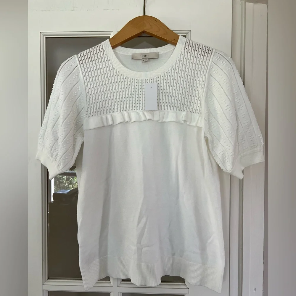 NWT LOFT White Dot & Ruffle Spring Pointelle Sweater Tee M - Picture 1 of 4